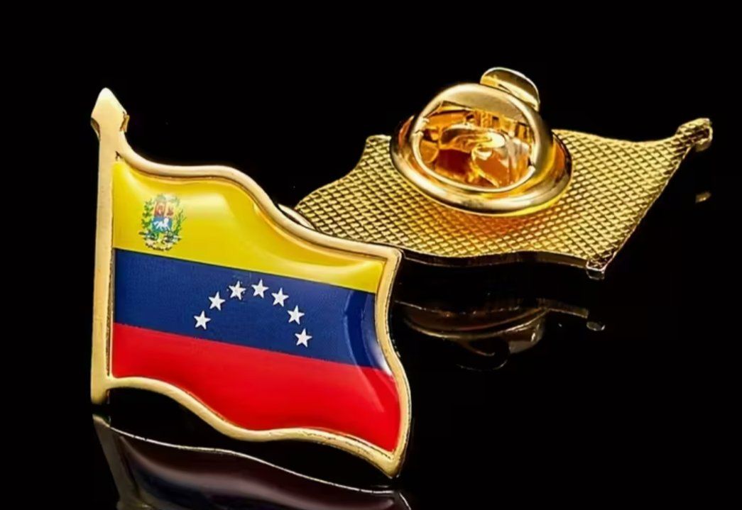 Spille & Fermagli: Pin Anstecker Venezuela – Nuovo e nell'imballaggio originale da Dintikon venduto da Vexi