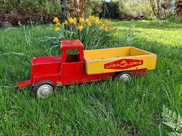 Holzlastwagen Wisa Gloria im Original sanft restauriert