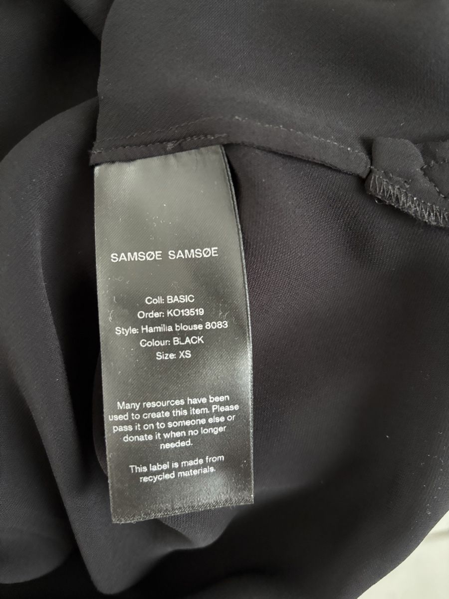 Camicette, T-shirt & Top: Camicia nera  – Nuovo (secondo la descrizione) da Schwyz venduto da Francesca54 4