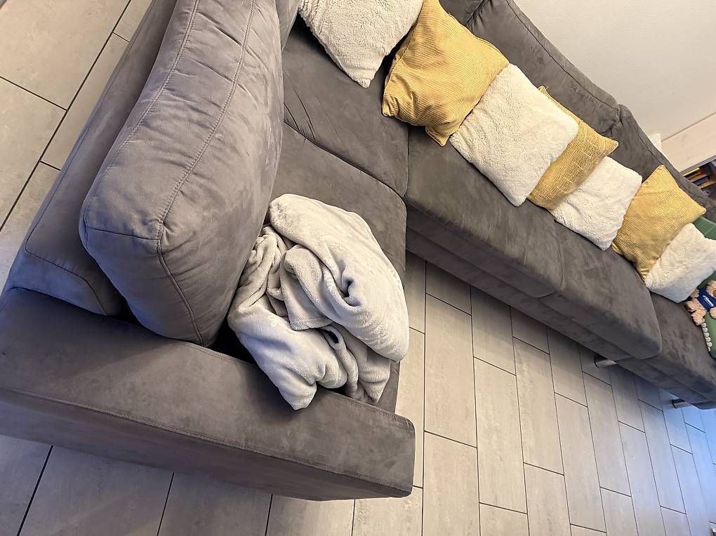Divani: GRATIS Sofa gross Möbel Hubacher – Usato da Zofingen venduto da NM3 1