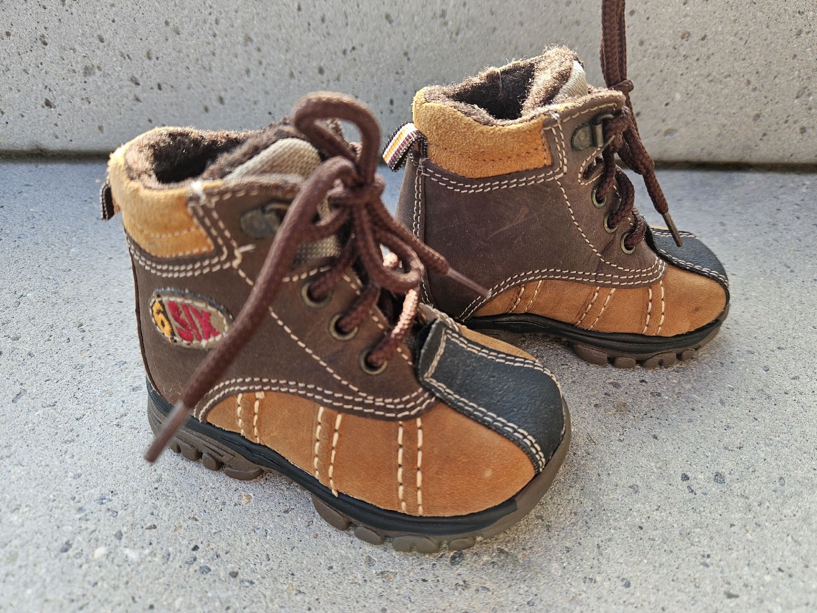 Chaussures garçon: Winterschuhe Gr. 18 – Neuf (Voir description) à Worb par jun_fj8w