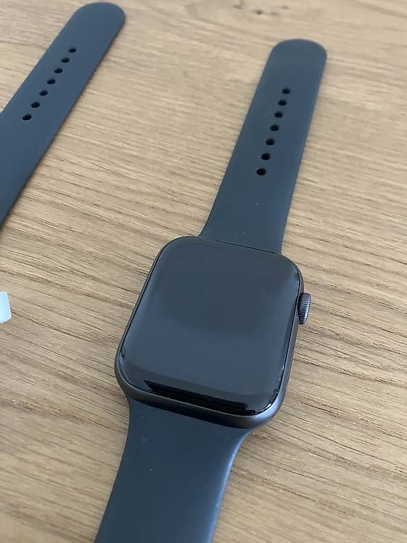 Smartwatch: Apple Watch 6 44 mm – Gebraucht aus Menznau von siricius 1