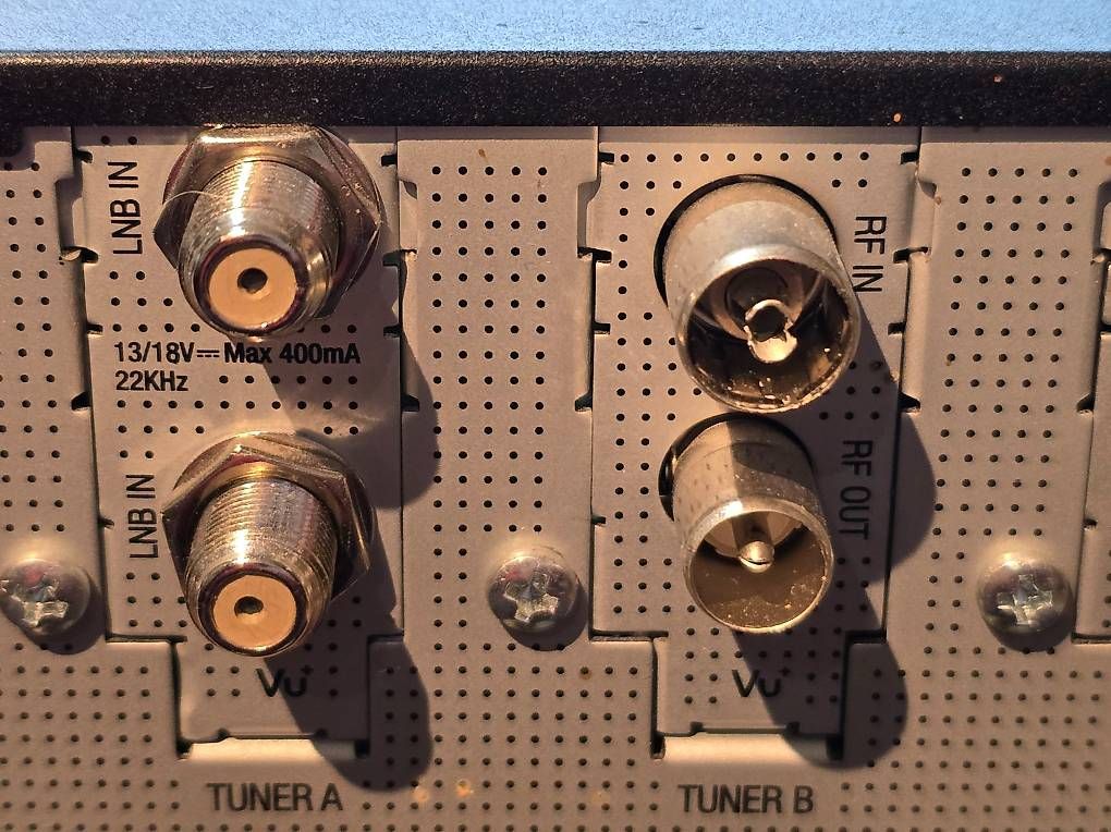 Satellitenschüssel: Ensemble complet pour réception satellite – Gebraucht aus Fleurier von ThierryJequier 3