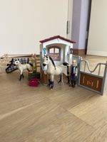 Schleich Pferdebox mit Pferden Zubehör guter Zustand
