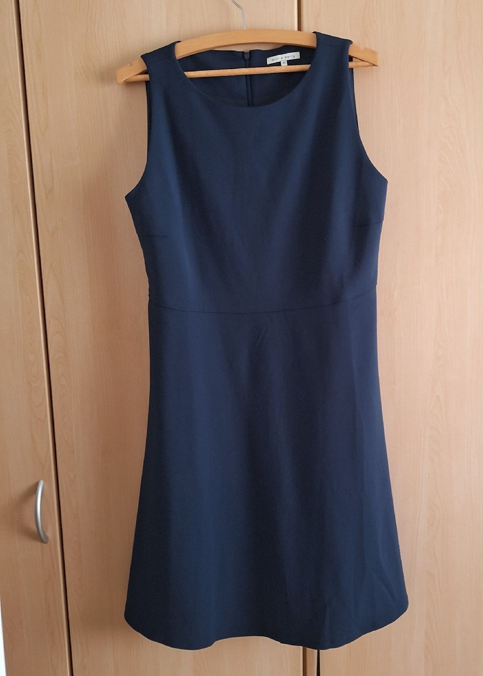 Robes: Kleid Mint &Berry – Neuf (Voir description) à Steckborn par country43 1
