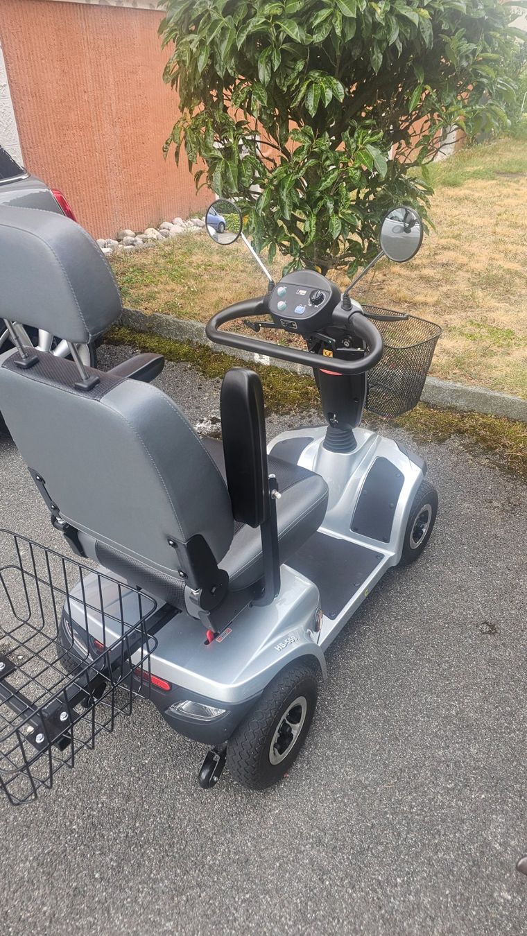 Veicoli elettrici: Mobil Comfort HS-559 – Usato da Etoy venduto da angi020 5