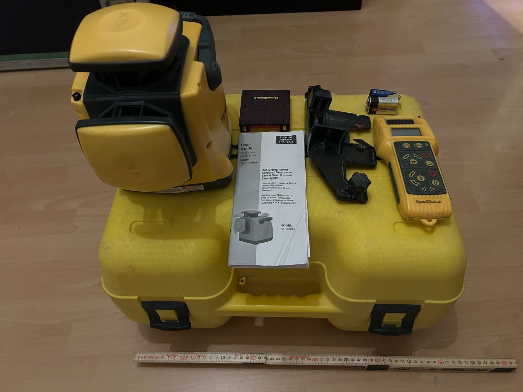 Misurare: Laser  RoboToolz RT-7690-2 – Usato da Glattbrugg venduto da casabelavista 1