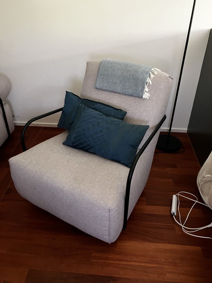 Pfister Sofas: Sofa-Element mit Schaukel-Stuhl, hellgrau, guter Zustand – Gebraucht aus Niederhasli von Jolaos
