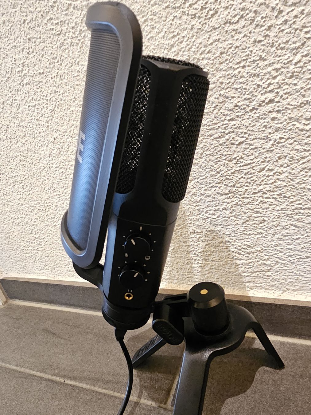 Røde Microphones: Rode NT-USB Aufnahmemikrofon – D'occasion à Melchnau par mariofreiermuth 2