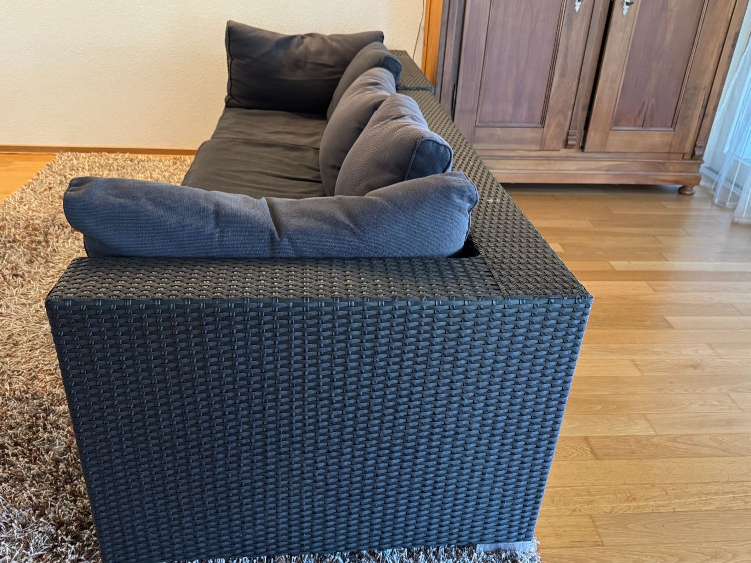 Sofas: Gartenlounge Ecksofa aus dunkelgrauem Polyrattan – Gebraucht aus Sarnen von sale4prof 1