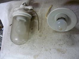 2 antike Feuchtraumlampen Porzellan. E 27