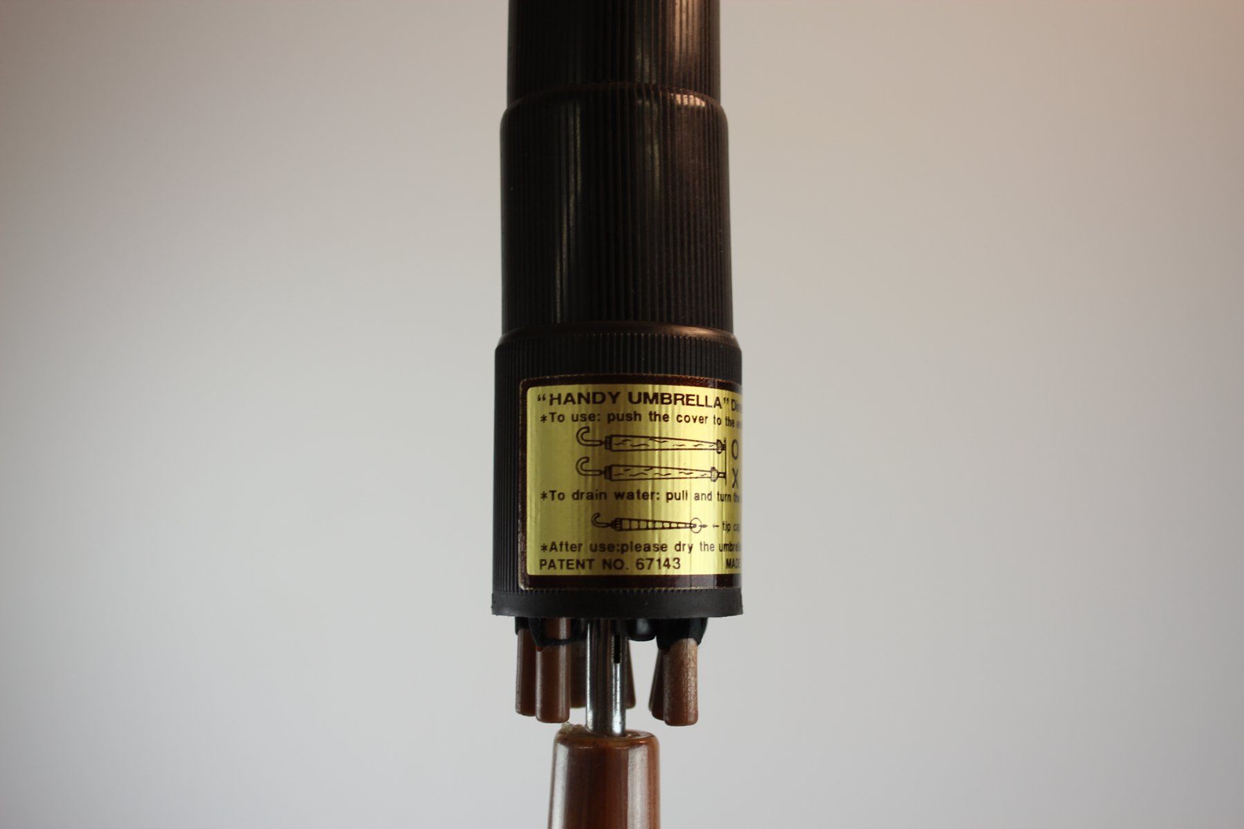 Regenschirme: Handy Umbrella Teleskopschirm Regenschirm – Gebraucht aus Basel von IRMAundFRED 1