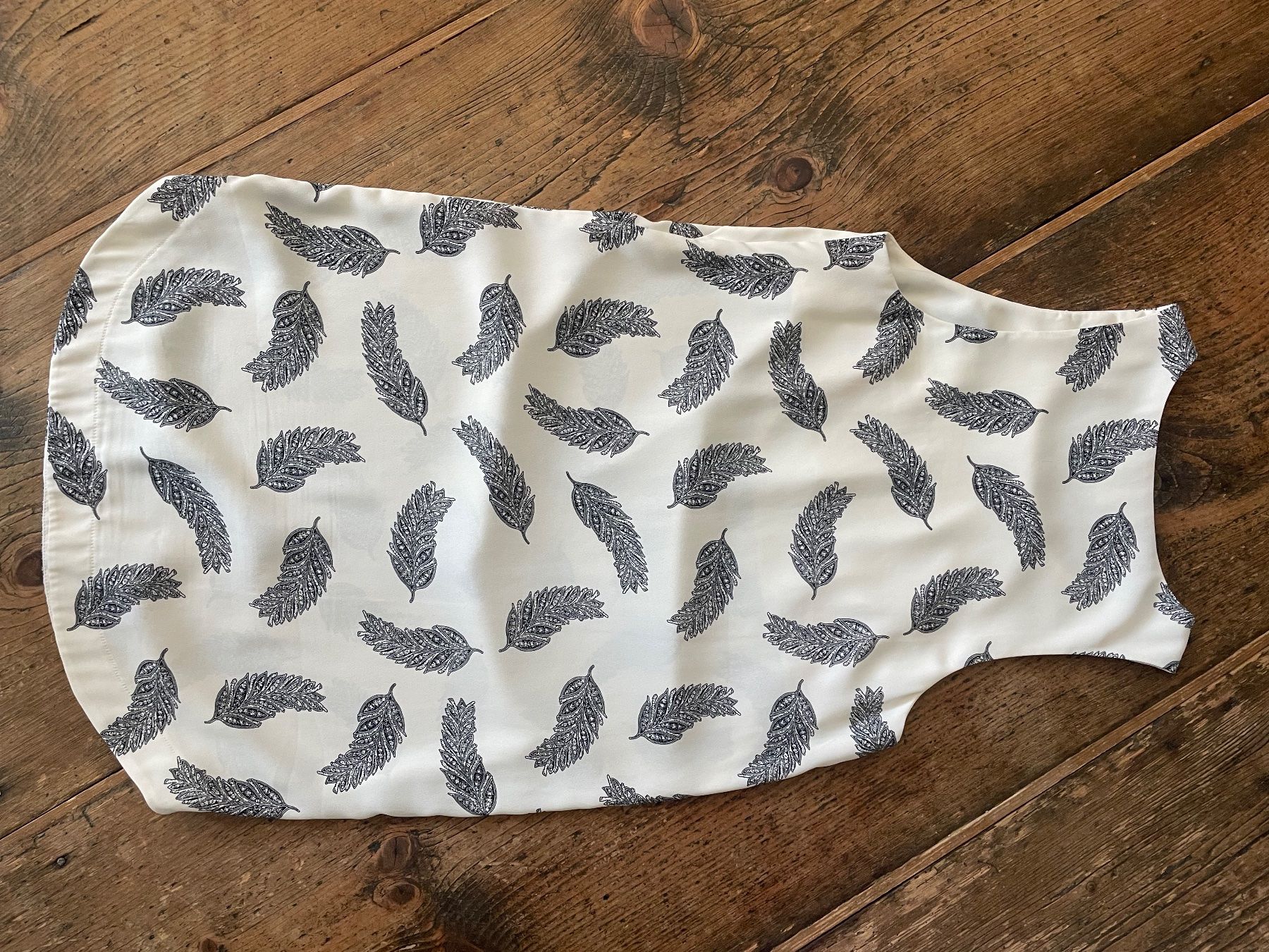 H&M Robes: federleichtes Kleid – D'occasion à Rapperswil SG par FabiSa 1