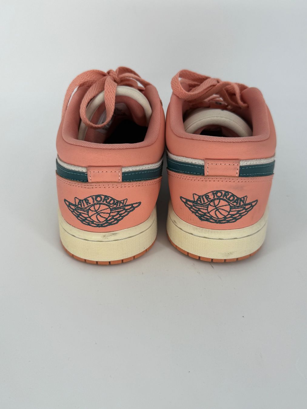 Nike Scarpe da donna: Nike Air Jordan 1 Low Sneaker Gr.40 – Usato da Auenstein venduto da moin. 3