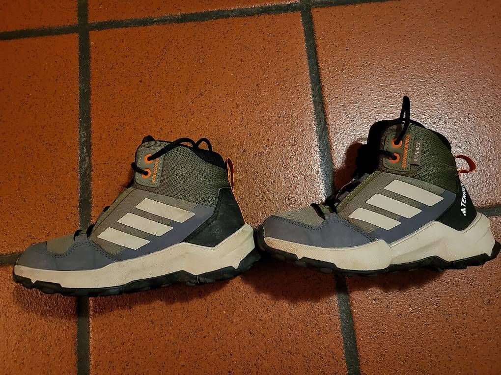 Scarpe per ragazzi: Adidas Terrex Wanderschuhe, Grösse 30, top Zustand – Usato da Thun venduto da t_h_cl6d 3