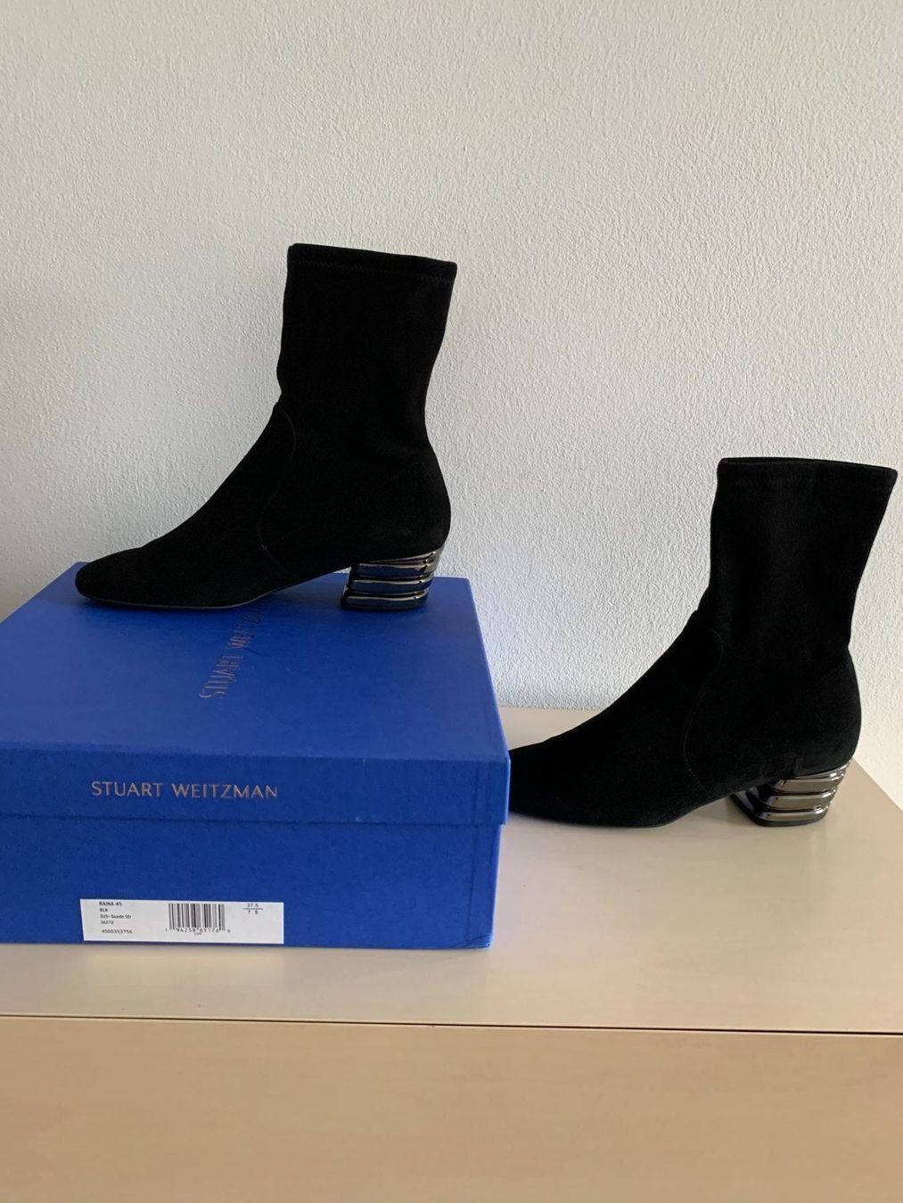 Stuart Weitzman Scarpe da donna: STUART WEITZMAN: OVP - Schwarze Wildleder-Stiefelette, 37,5 – Nuovo (secondo la descrizione) da Luzern venduto da designluzern 4