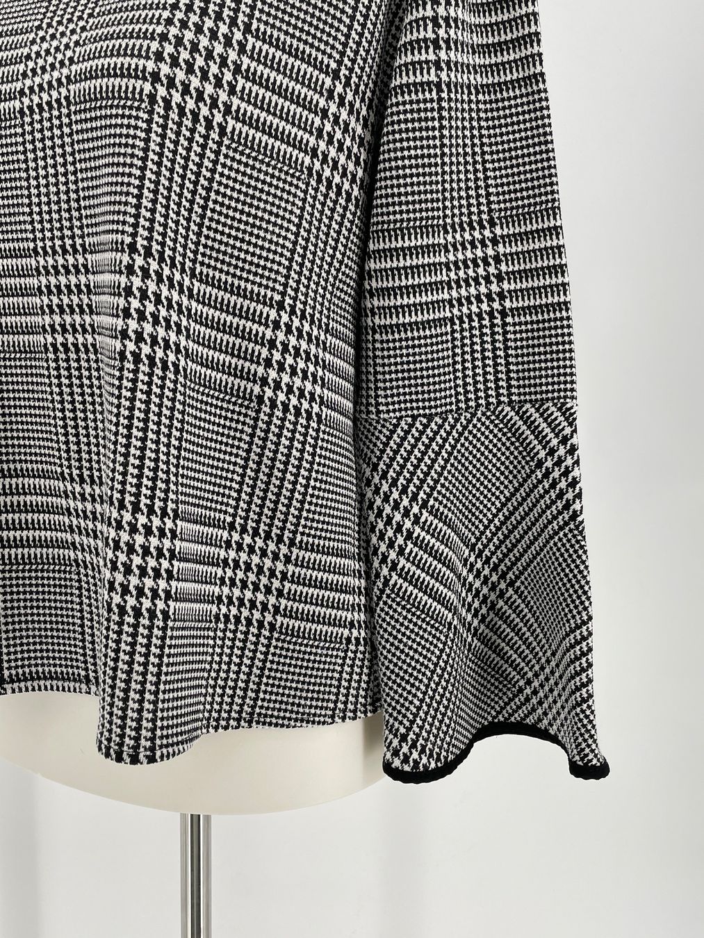 Pullover & Sweatshirts: Pullover mit Glockenärmel Gr. L OVS – Gebraucht aus Auenstein von moin. 2