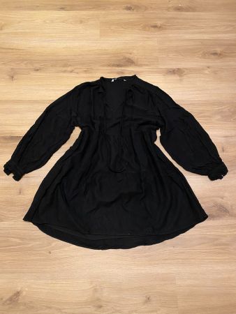 Robe d'été ZARA noir longues manches
