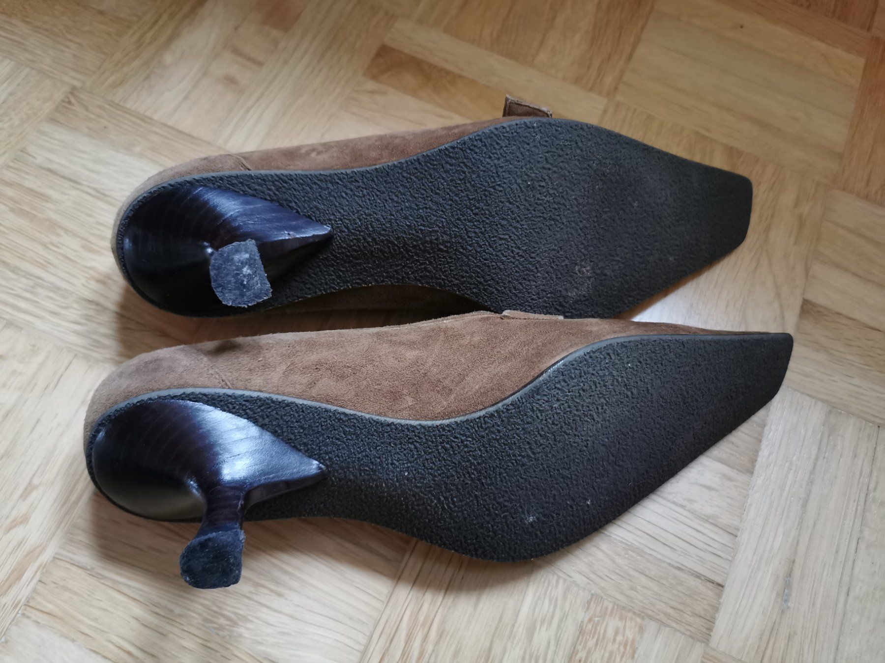 Scarpe da donna: Wildleder Pumps Lario Gr. 37 1/2 – Usato da Stäfa venduto da flamingo_17 4
