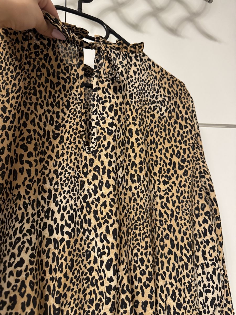 H&M Camicette: Schicke Bluse mit Leopardenmuster, Grösse 40  – Usato da Frauenfeld venduto da Sarafvic 3