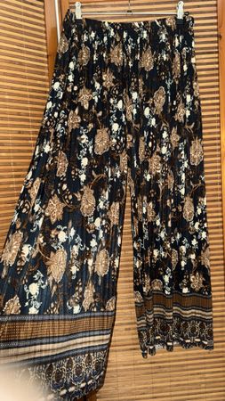 Weite 3/4 Sommerhose, 40