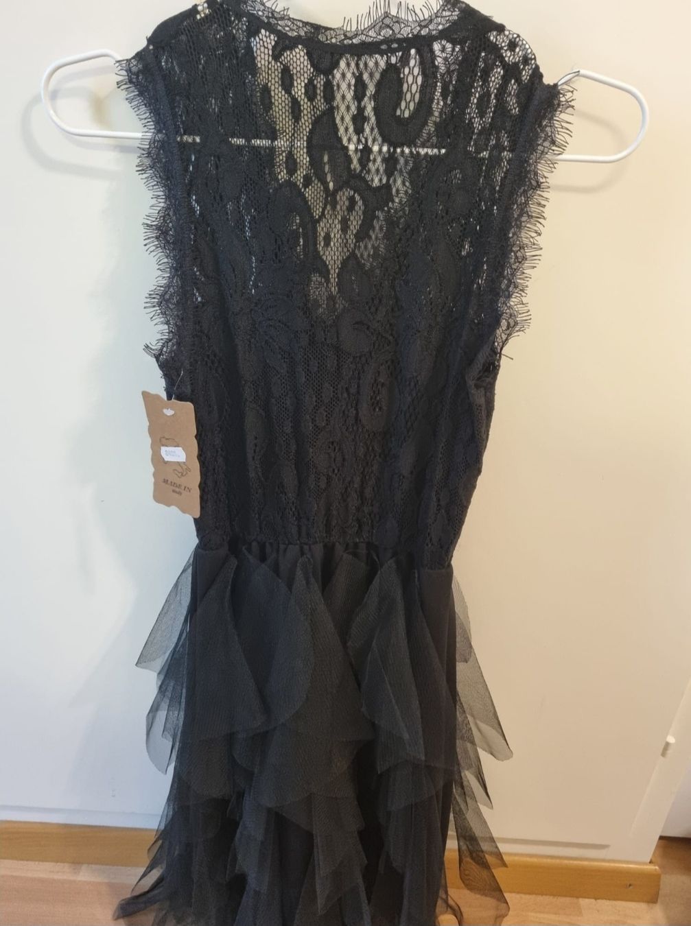 Vestiti: Neues Kleid – Nuovo (secondo la descrizione) da Zürich venduto da Sabrina27c 1