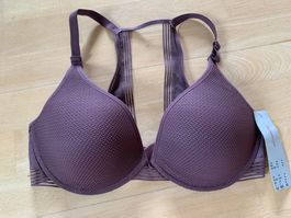 TRIUMPH Infinite Sensation Bügel-BH, Gr. 85B, Lila, NEU