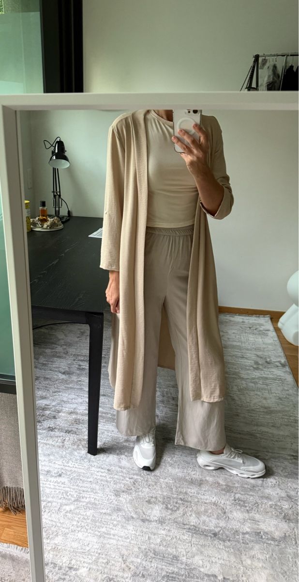 Lotti di vestiti: Kleider-Set beiges - Grösse S - 8 Teile  – Nuovo (secondo la descrizione) da Genève venduto da fat_5zzp 6
