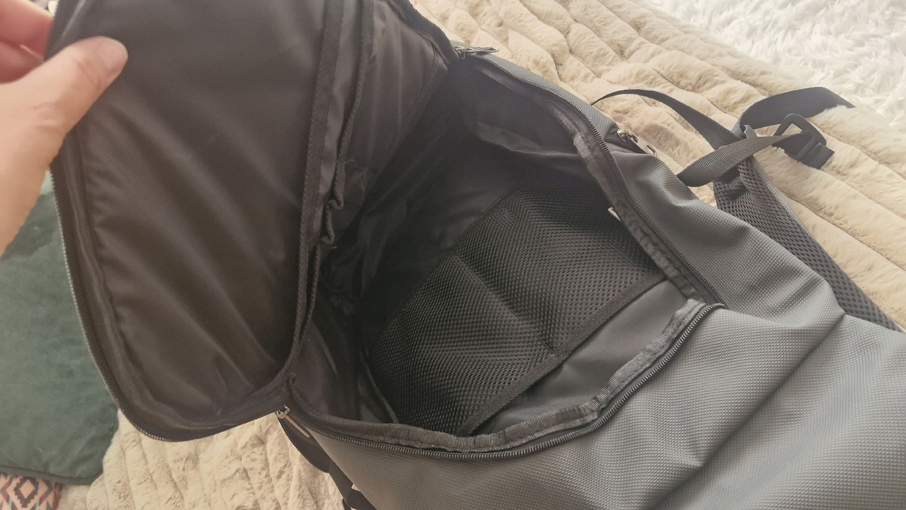 Zaini: Urbanfeel backpack grey multifunctional like new – Nuovo (secondo la descrizione) da Bonstetten venduto da Denitza87 4