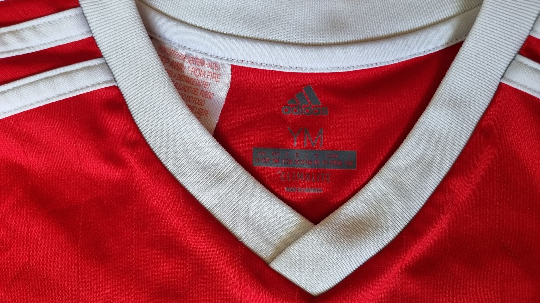 Adidas Lotti di vestiti: Fussballtenue FC Uster – Usato da Uster venduto da Moriginal 1