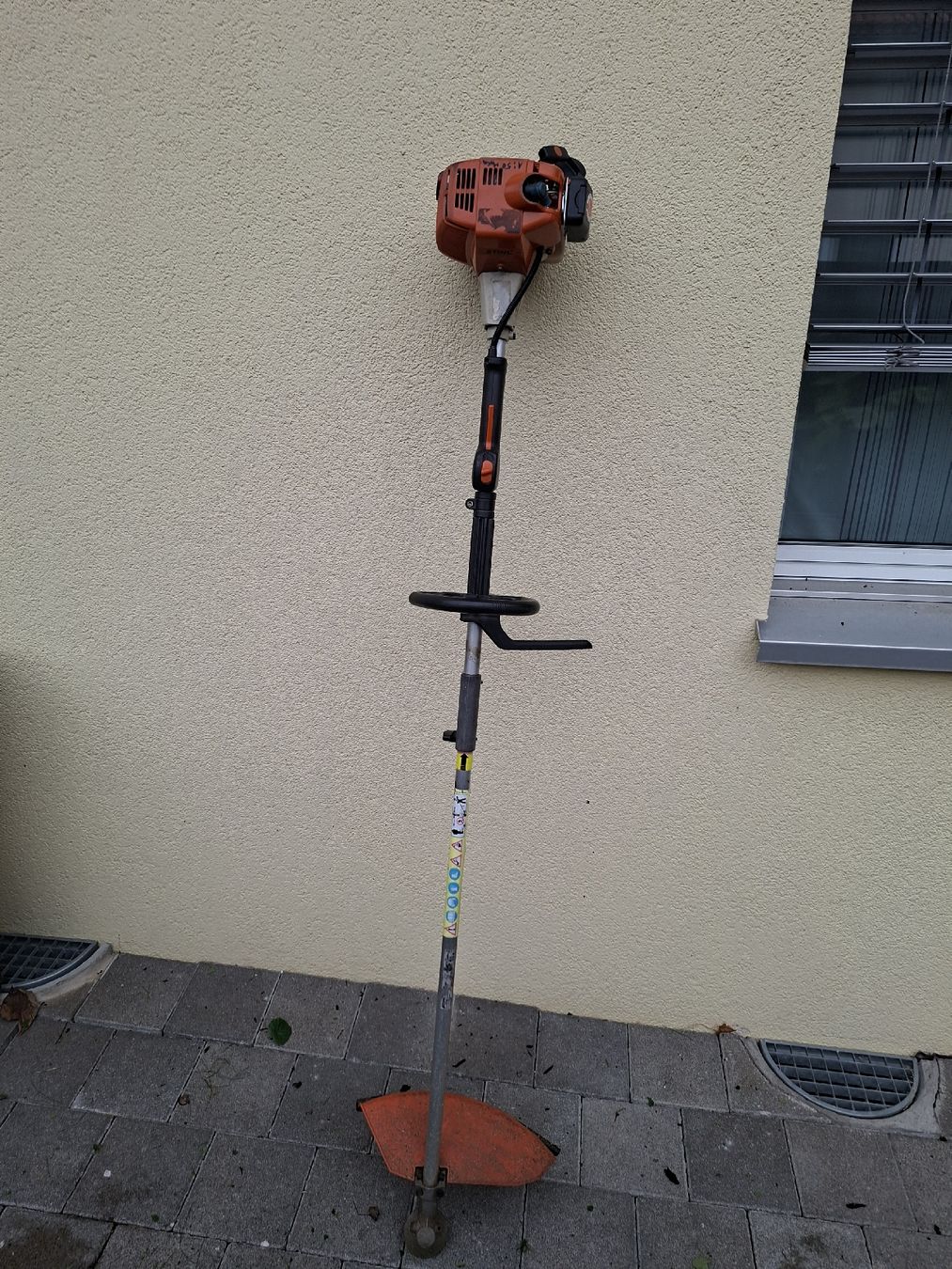 Stihl Tutte le macchine: Stihl Motorsense FS 85T – Usato da Hornussen venduto da Tremek 1