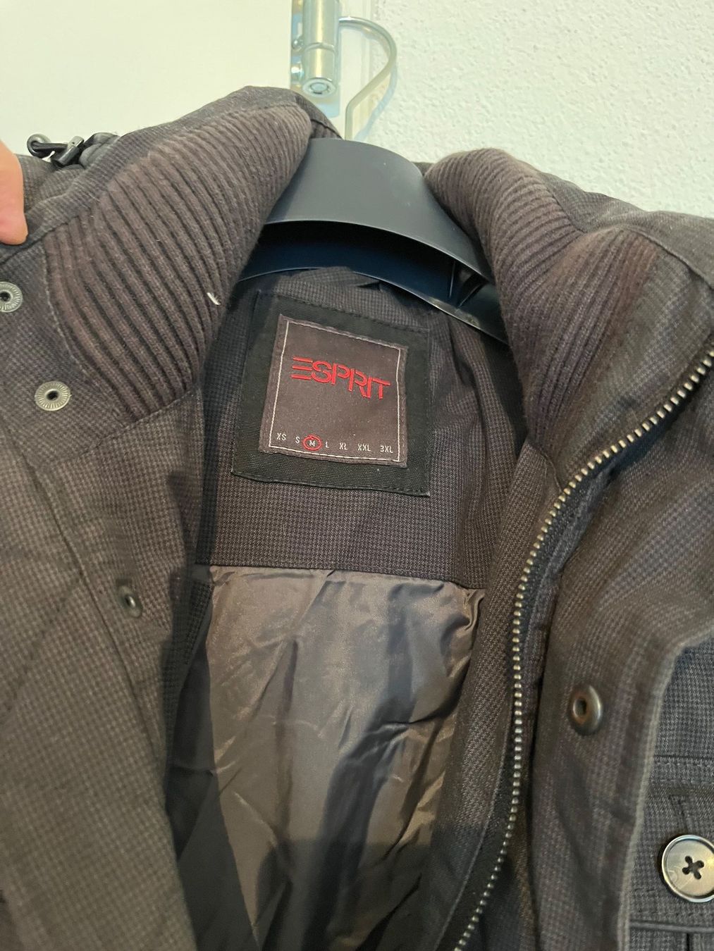Esprit Jacken: Winterjacke – Gebraucht aus Kilchberg ZH von nil_tvt7 5