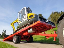 12 to. Tiefgänger Tieflader für Traktor