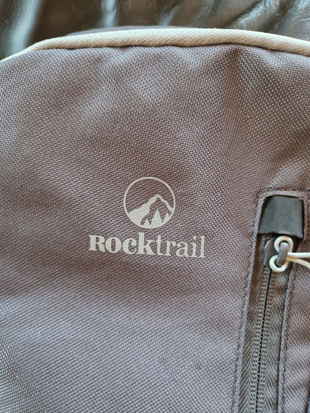 Zaini: Rucksack ROCKTRAIL grau, neu – Nuovo (secondo la descrizione) da Neukirch a.d. Thur venduto da mir_z2gz 4