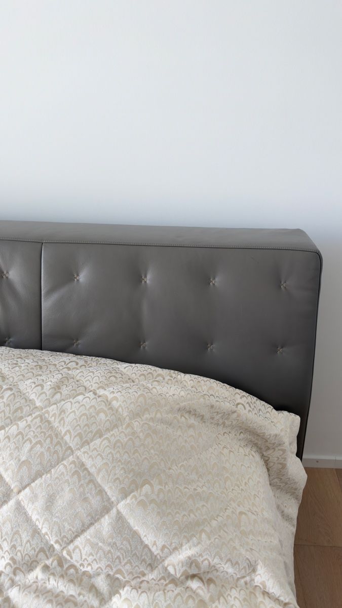 Letti: Poltrona Frau Jackie Bed – Usato da Immensee venduto da Alb_5t65 1