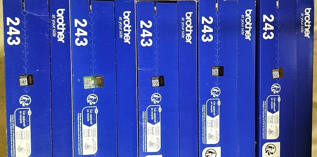 Cartouches & Toner: Brother Toner 243 – D'occasion à Steinach par Tsgweh 7
