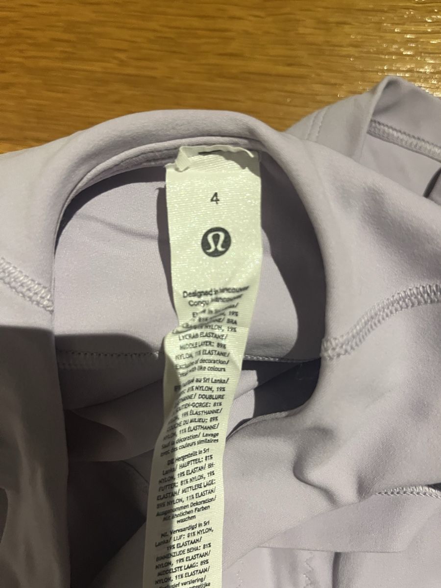 Lululemon Top: lululemon Top – Nuovo (secondo la descrizione) da Ennenda venduto da mir_bx27 2