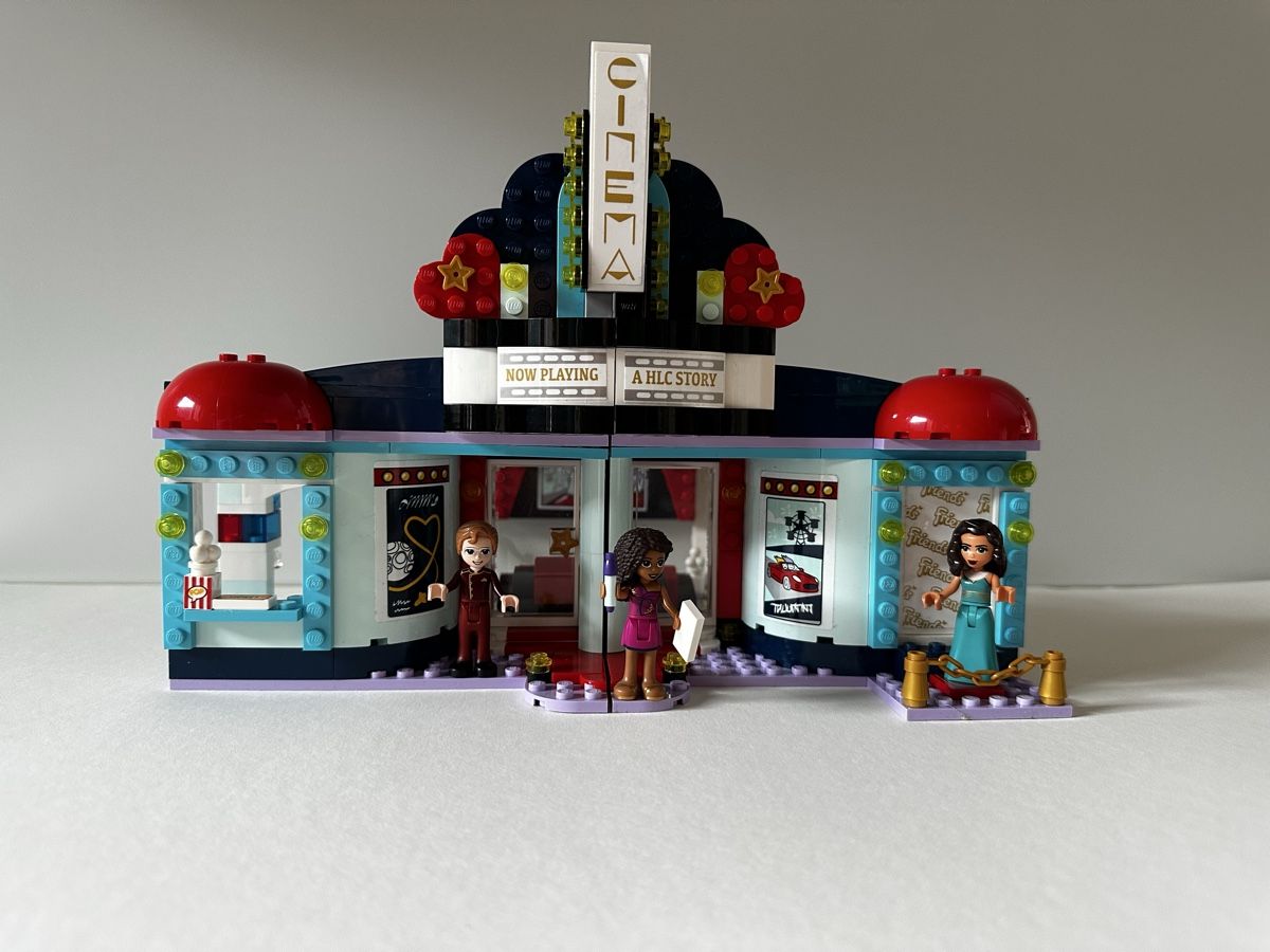 Lego Baukästen: Lego Friends Kino 41448 – Gebraucht aus Sumvitg von MadamePottine