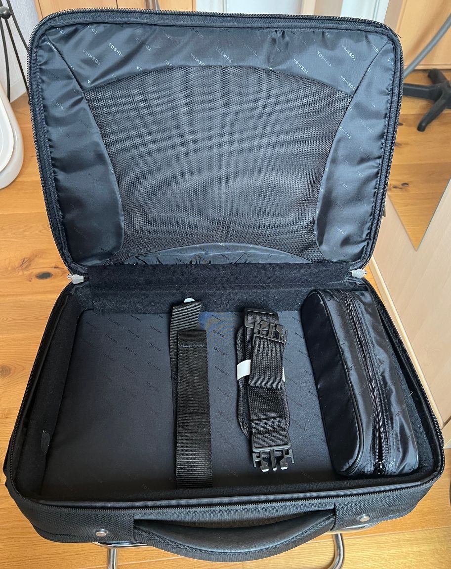 Borse: Toshiba Notebook Tasche – Usato da Geuensee venduto da Marras 1