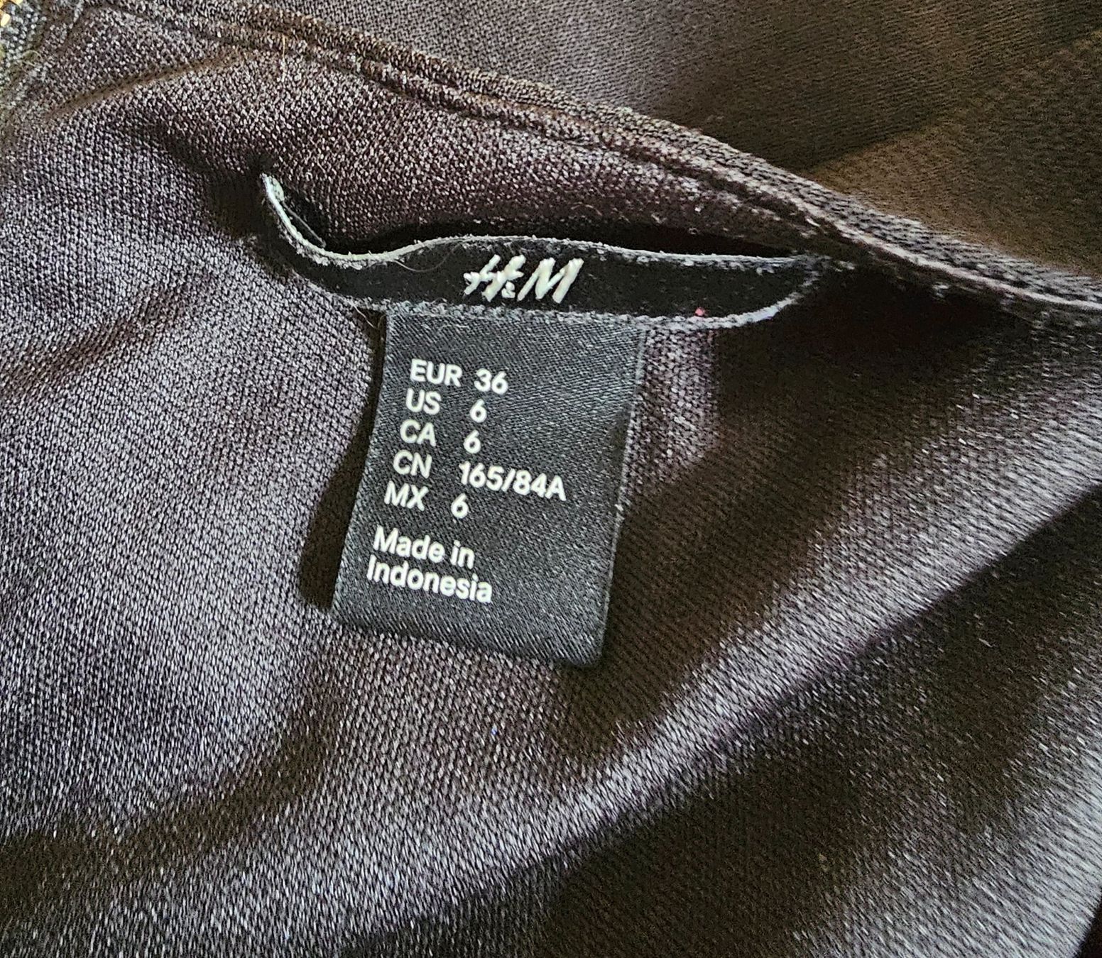 H&M Kleider: Business Chic schlichtes schwarzes Kleid Gr. 36 – Gebraucht aus Füllinsdorf von Sunnebliemli7 2