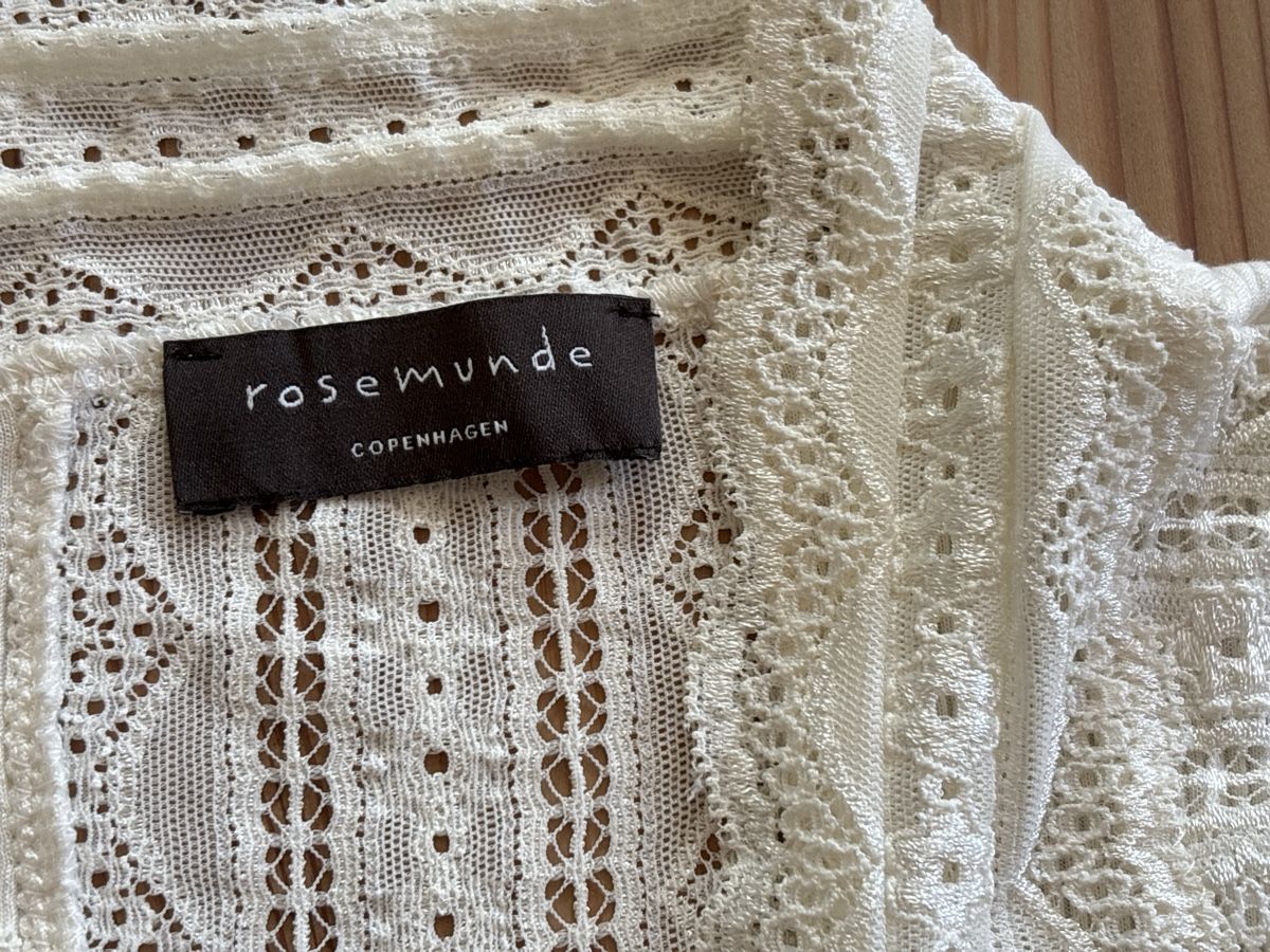 Rosemunde Tops: ROSEMUNDE pull en soie M – Gebraucht aus Arbaz von nin_zqc6 1