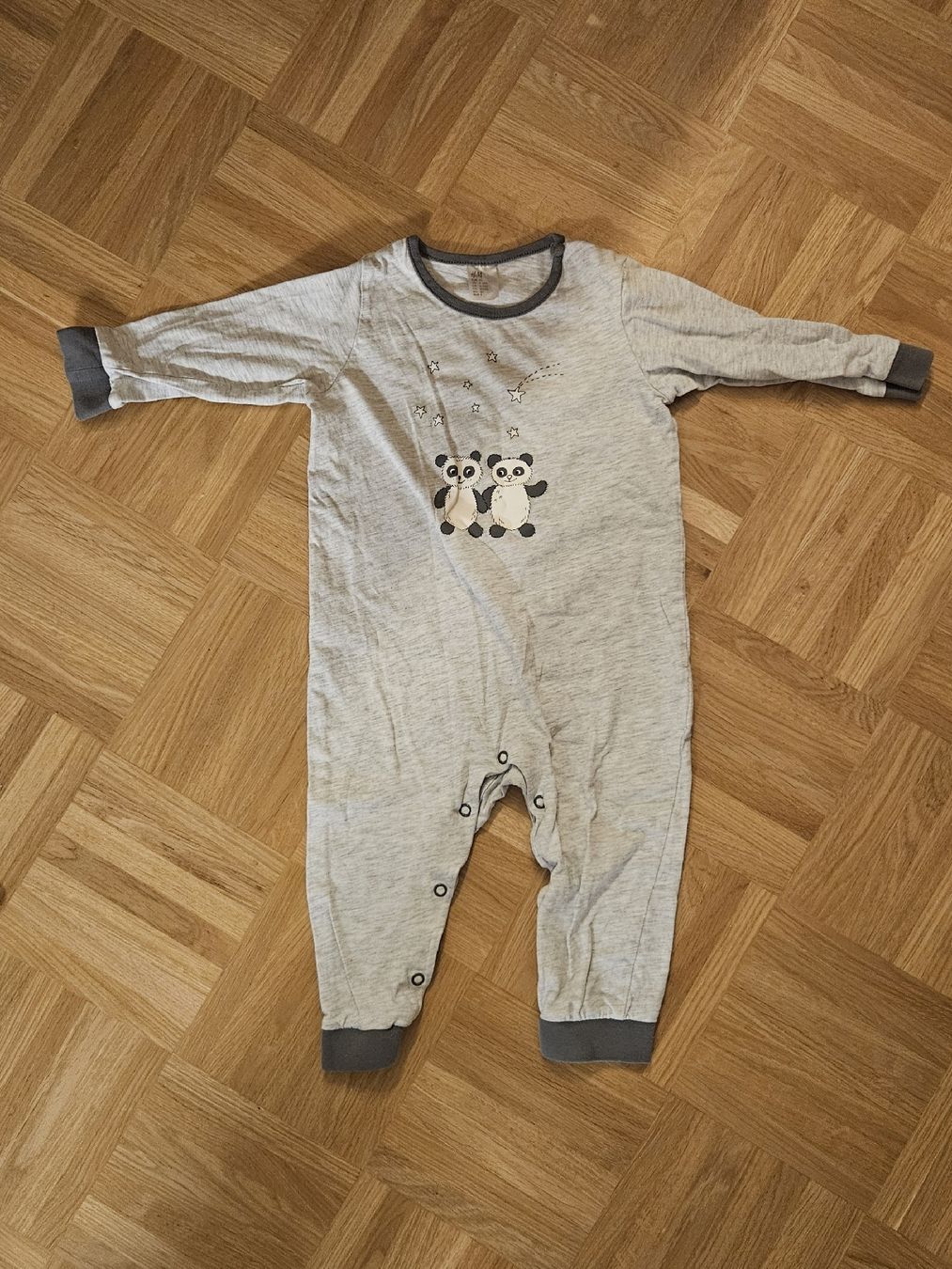Pigiama & Simili: Panda Overall/Pyjama kuschelig weich Gr. 80 – Usato da Stäfa venduto da Geri17