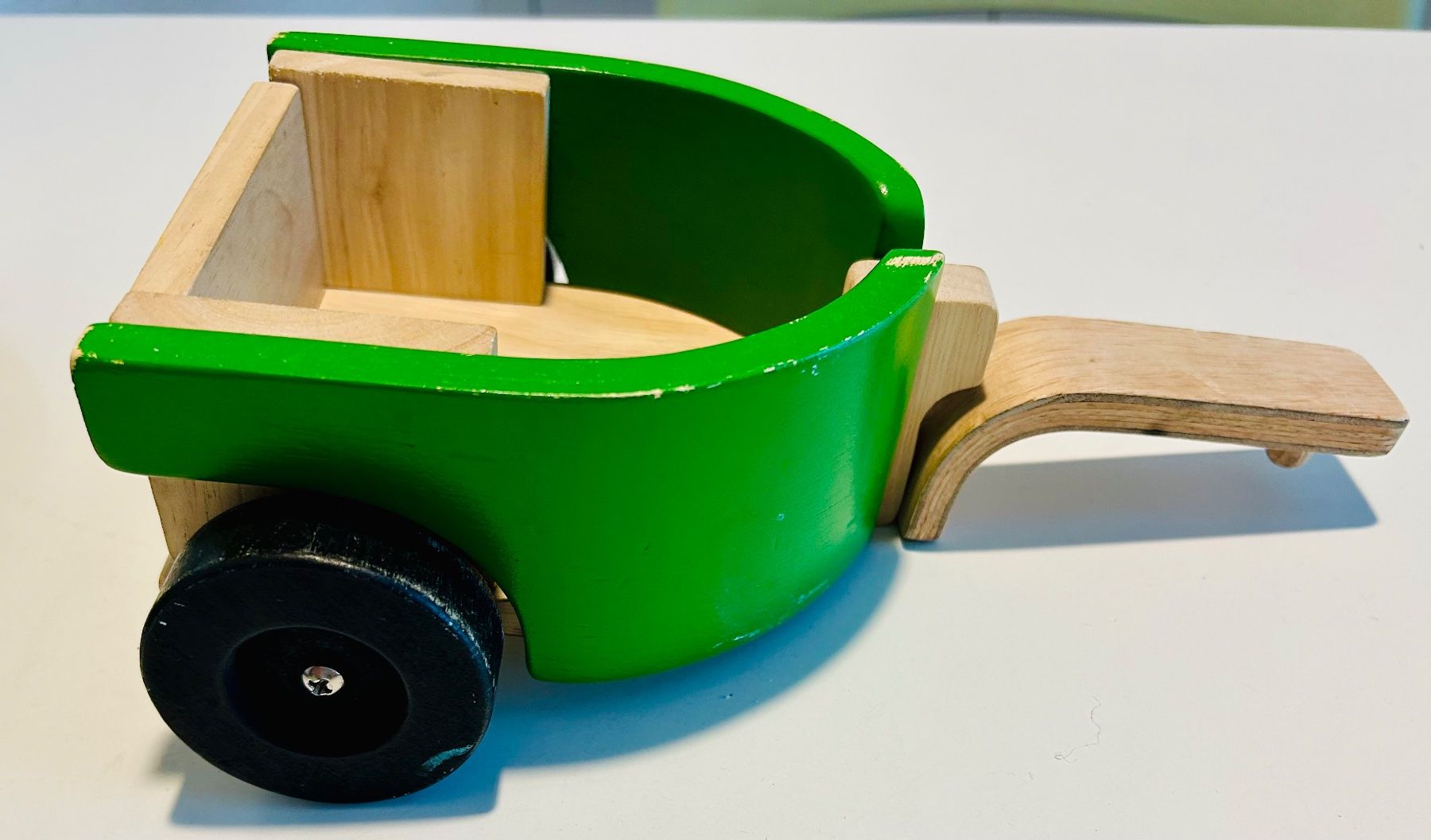 Plantoys Jouets: Holztraktor mit Anhänger – D'occasion à Riedholz par Abendsonne 8