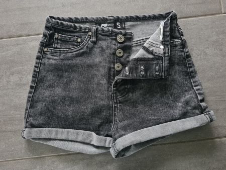 NEW YORKER Short jeans schwarz gr.S