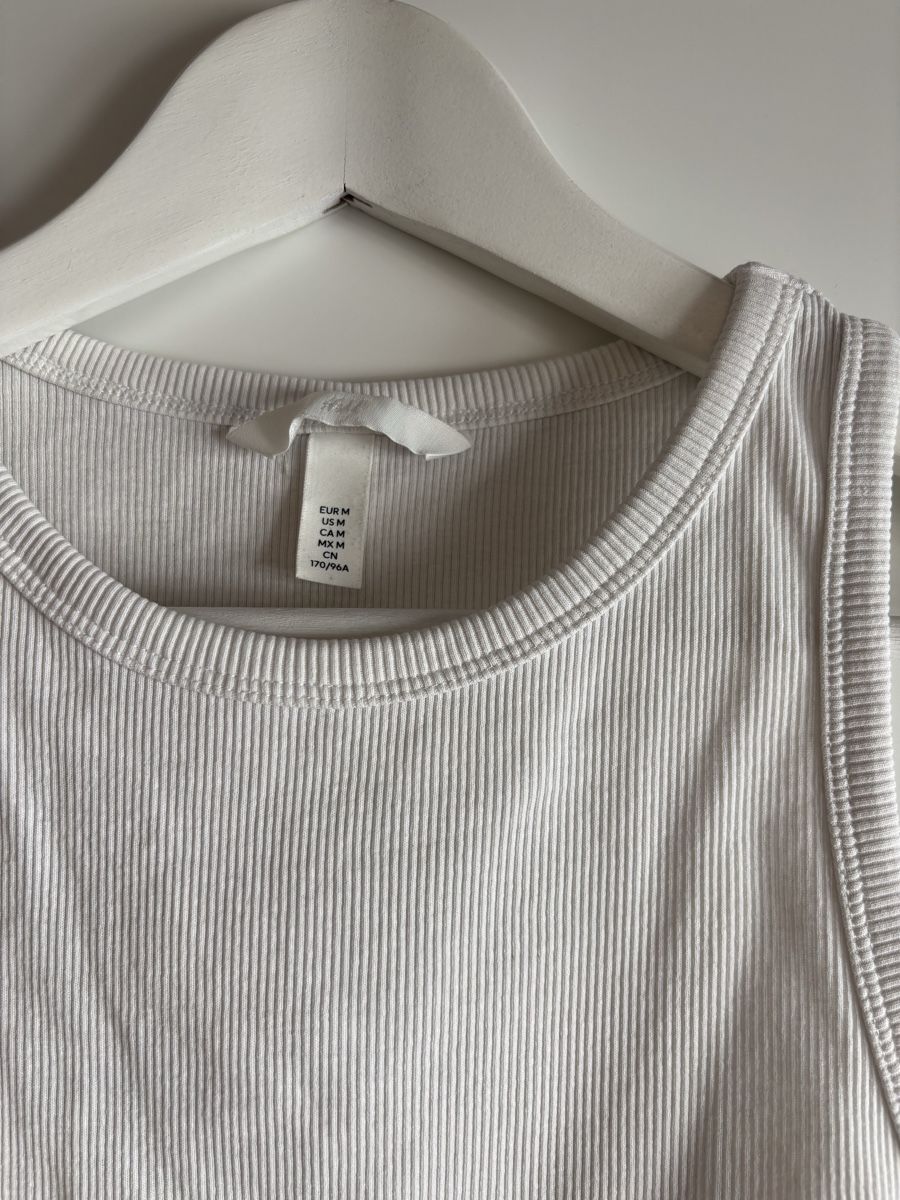 H&M Top: Weisses Top von H&M, Grösse M – Usato da Allenwinden venduto da clamel 1