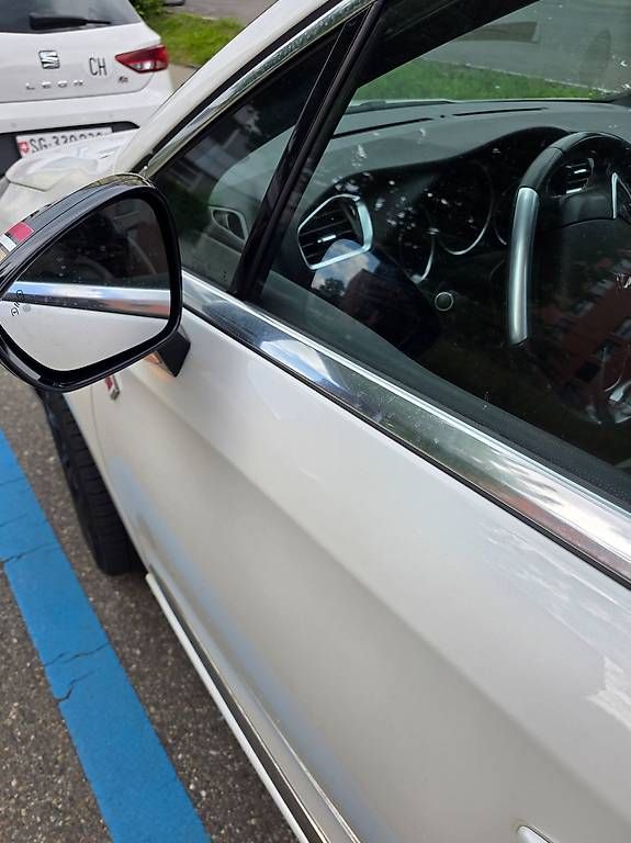 Autos: Sparsamer schöner DS4 1.6 Hdi – Gebraucht aus St. Gallen von ism_z7k9 2