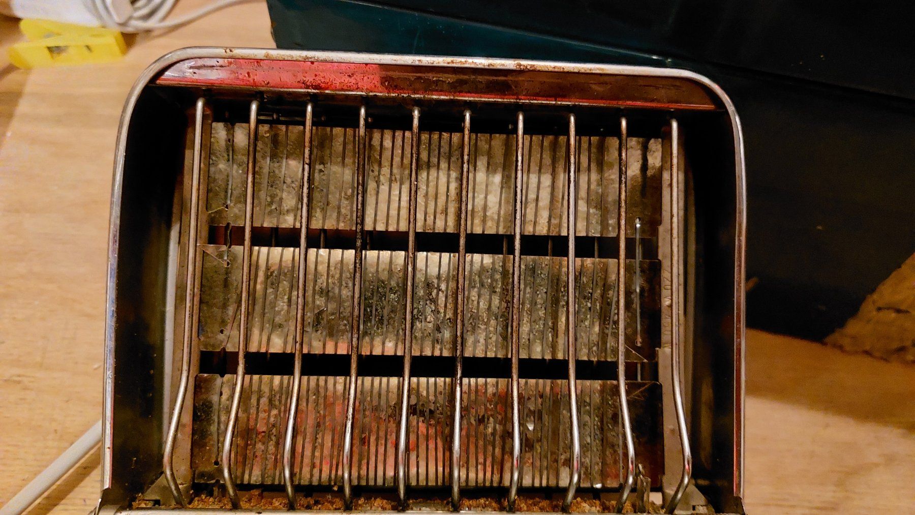 Jura Küchengeräte: Jura Toaster Typ 1124 Vintage – Gebraucht aus Zürich von Grobbel 4