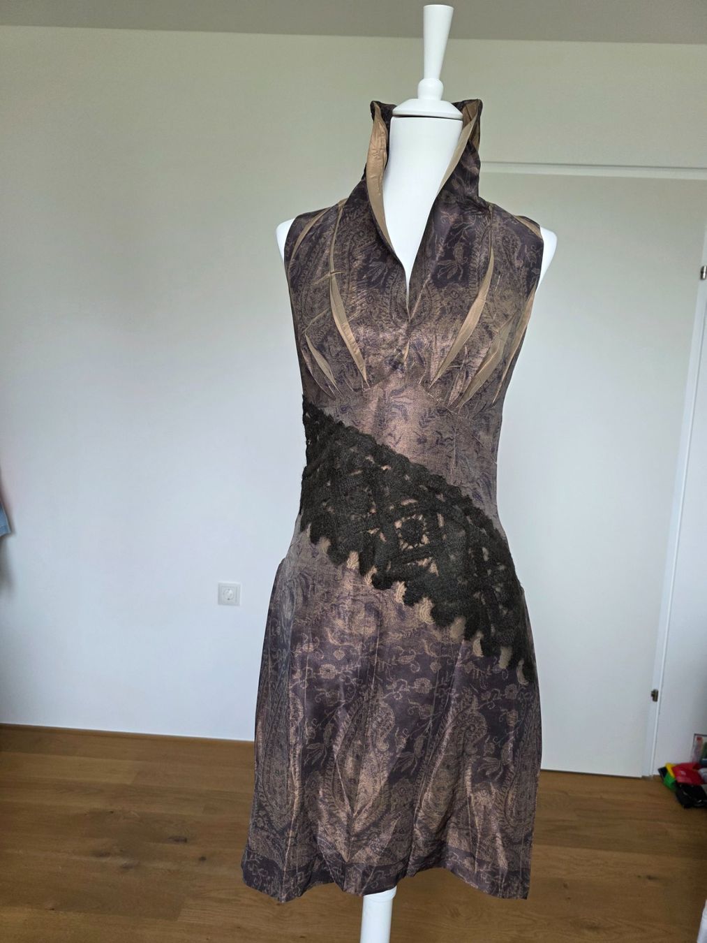 Vestiti: Kleid – Usato da Altstätten SG venduto da Calendula-7
