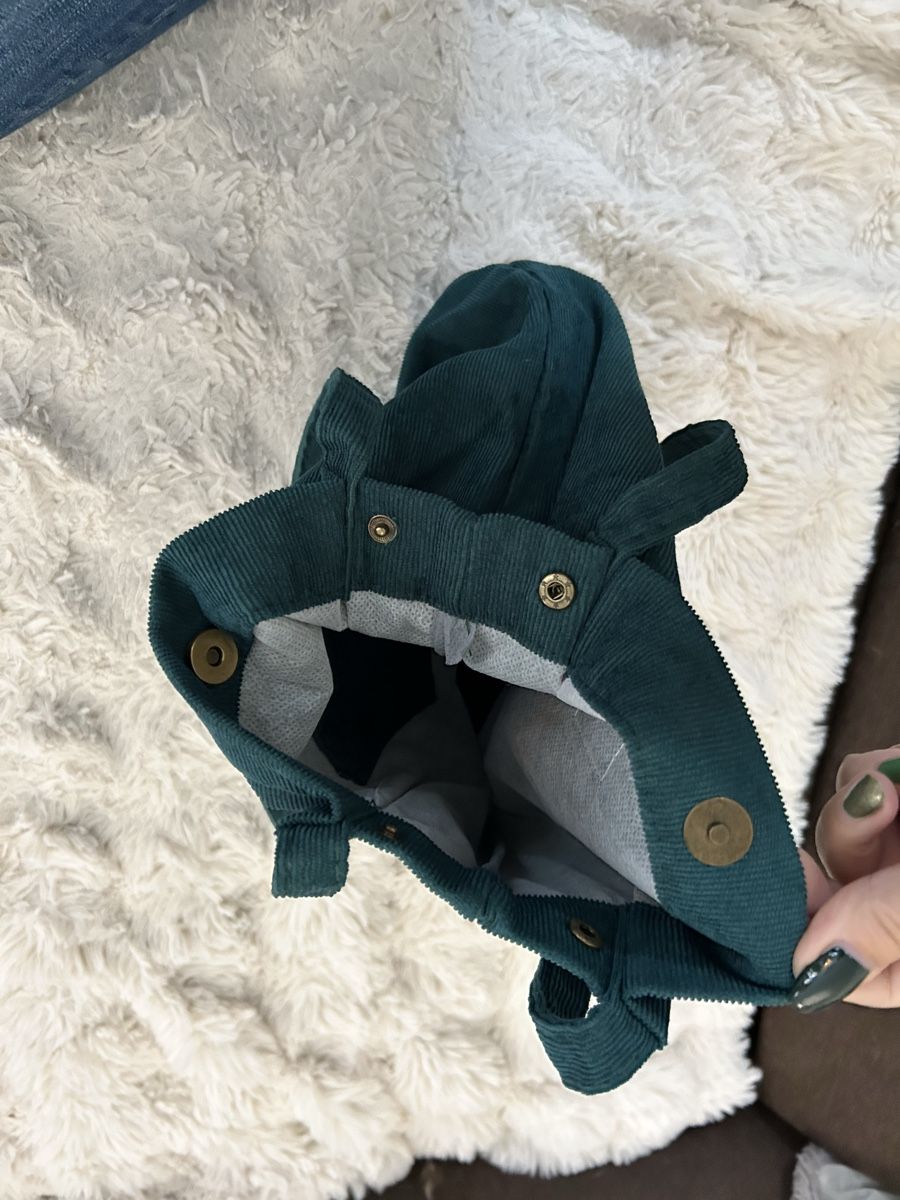 Taschen: Sac en velours côtelé vert – Gebraucht aus MARTIGNY von xmi_q5tv 7