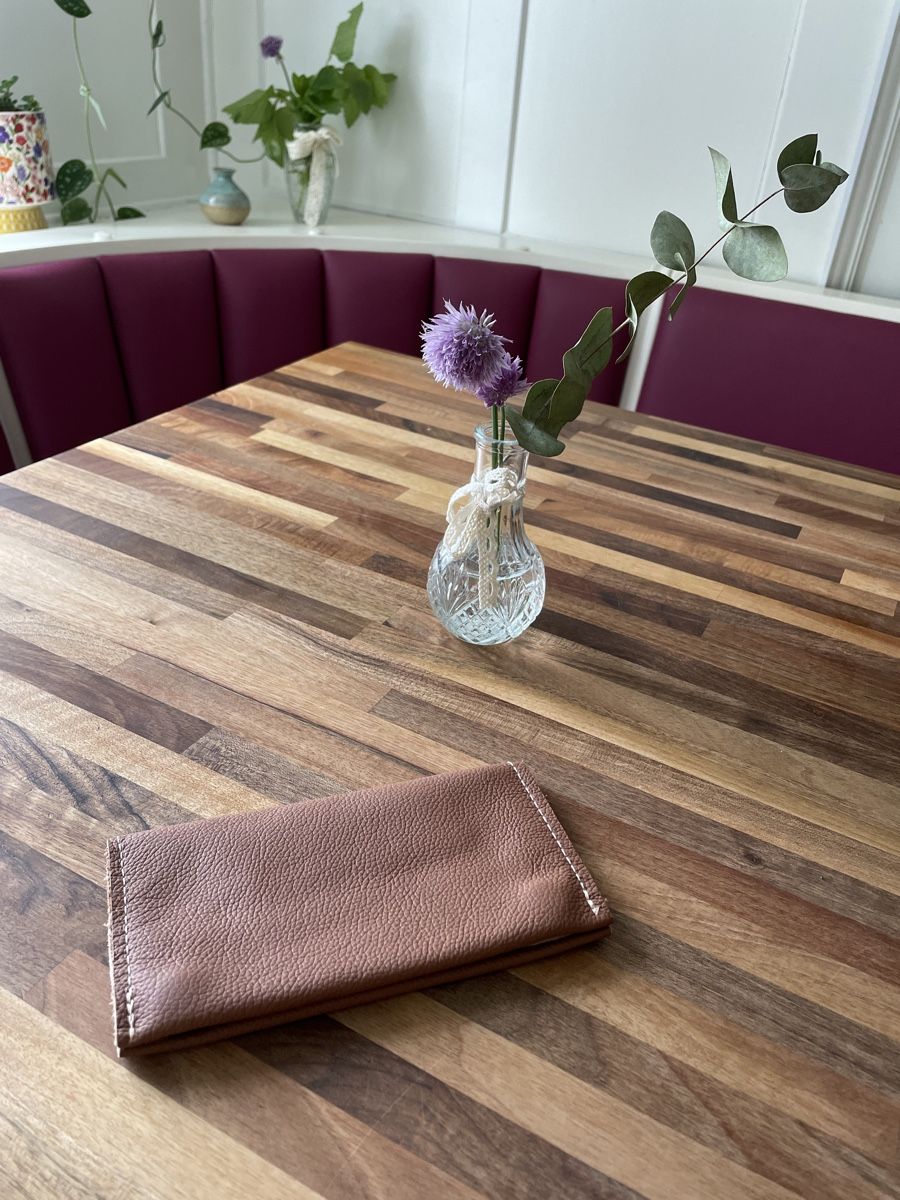 Tabacchi: Tabak Etui aus Leder, Tabak Beutel – Nuovo e nell'imballaggio originale da Wangen SZ venduto da flowerfly 1